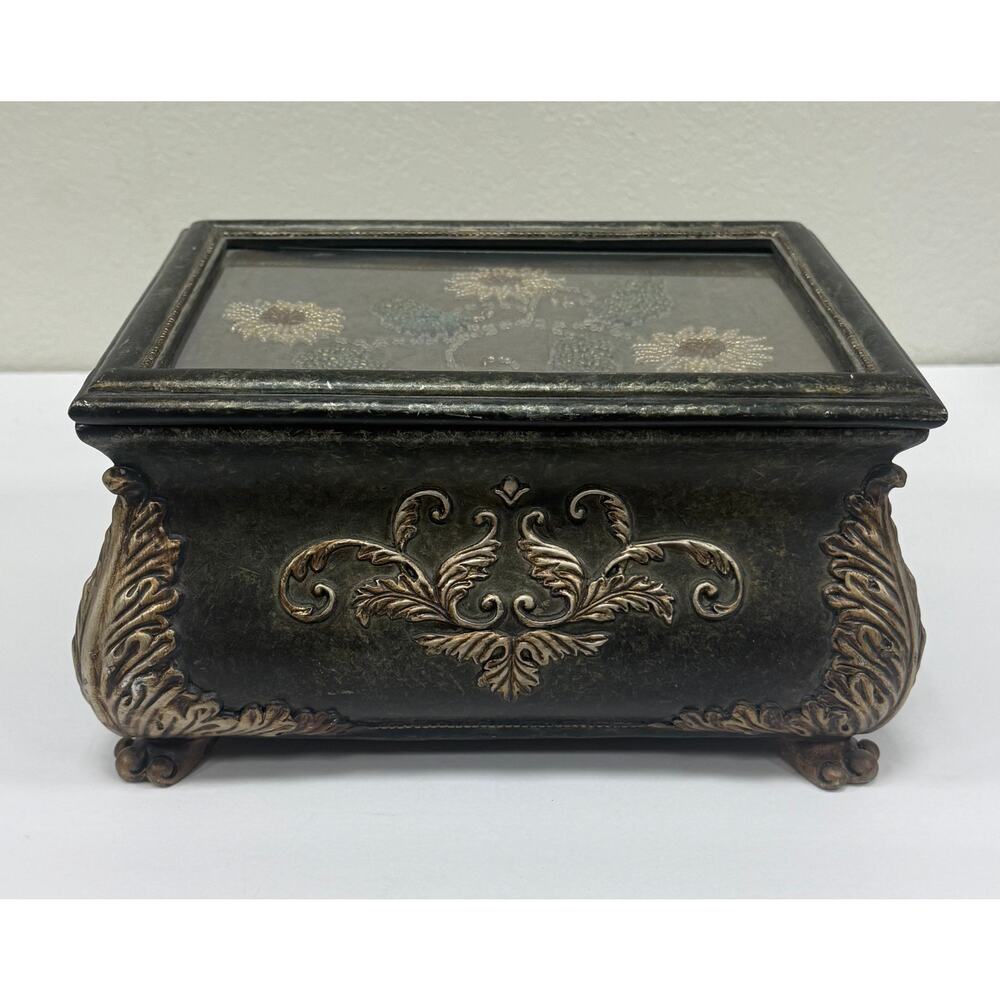 Vintage Inspired Beaded Jewelry Tinket Box. KK594